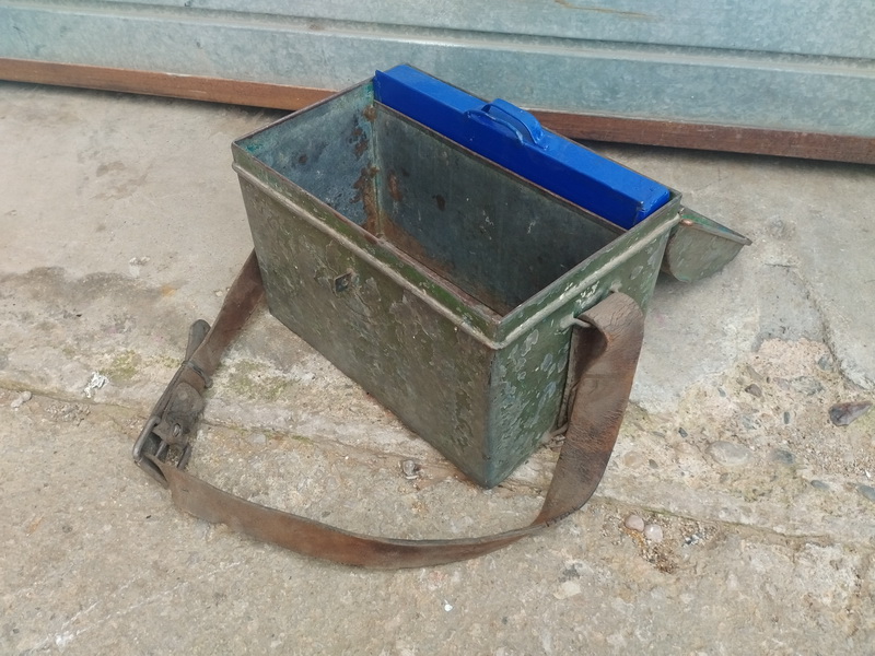 caja cofre metal militar municion ambientado 24x31x22 1u